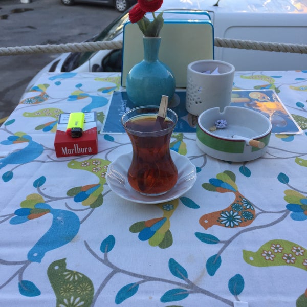 Снимок сделан в Cafe Az Şekerli пользователем Hakann B. 10/30/2015
