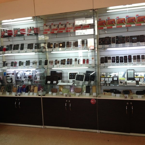 Мтс одежда сотрудников. Много звонков на все сети тариф мтс. Мтс магадан. Мтс магадан. Магадан мтс открытие.