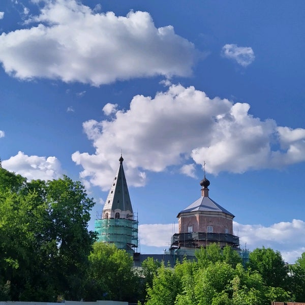 Храм св Троицы за Волгой Тверь