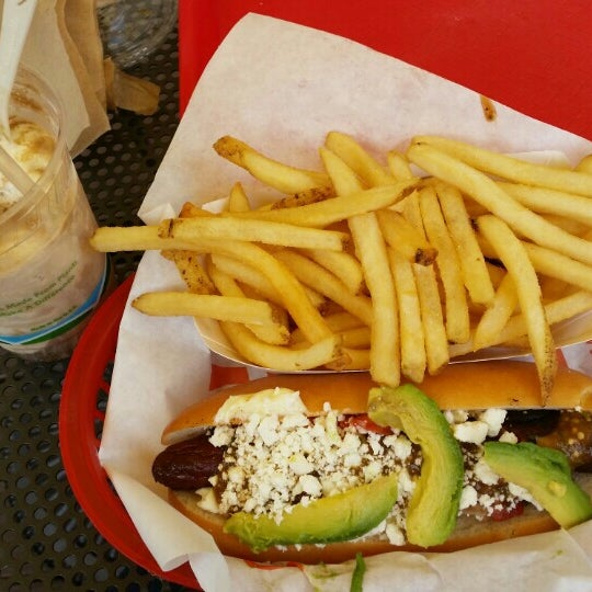 5/31/2015에 Taylor H.님이 Stumpy&#39;s Burger, Fries &amp; Dogs에서 찍은 사진