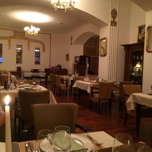 Photo taken at Restaurant Merlot by Mihai B. on 3/27/2014
