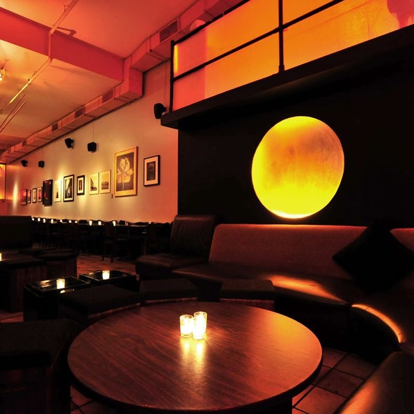 9/25/2013にVerlaine Bar &amp; LoungeがVerlaine Bar &amp; Loungeで撮った写真