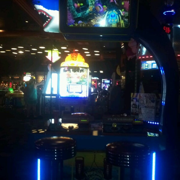 Photo taken at Dave &amp; Buster&#39;s by Kelly J. on 7/17/2013