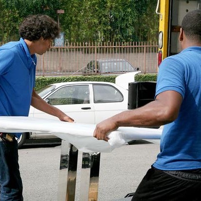 Rapid moving. Машина для перевозки мебели. Rapid moving. Перевозка грузов грузчики. Премьера лифтбек.