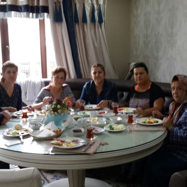 Photo taken at Arslanlı Konak Otel by Hatice G. on 6/5/2015