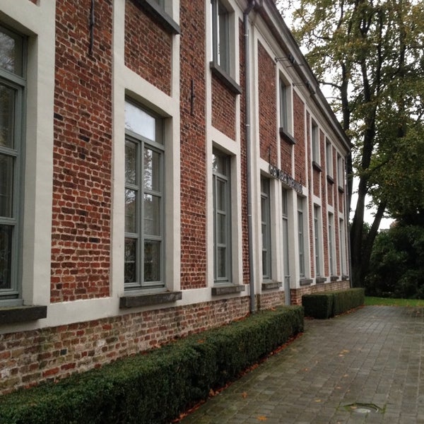 Gemeentehuis Varsenare Varsenare, WestVlaanderen