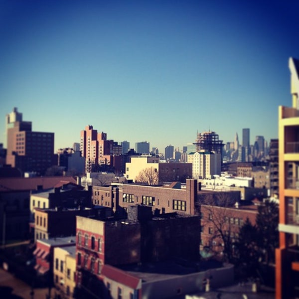 12/14/2012 tarihinde Jason S.ziyaretçi tarafından Holiday Inn L.I. City-Manhattan View'de çekilen fotoğraf