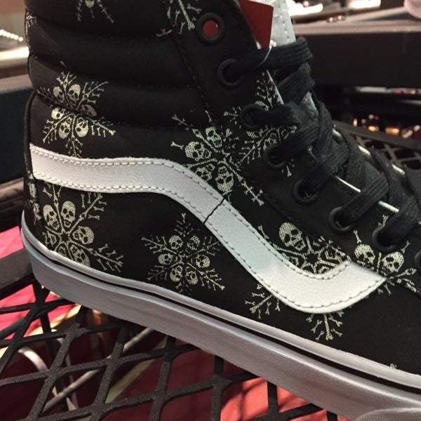 vans outlet ontario mills mall