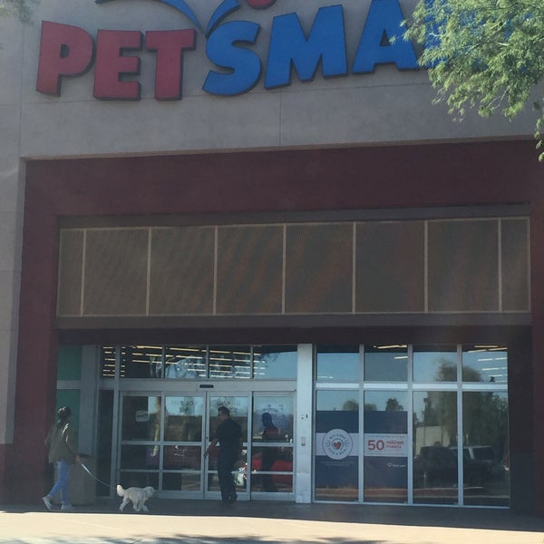petsmart metrocenter