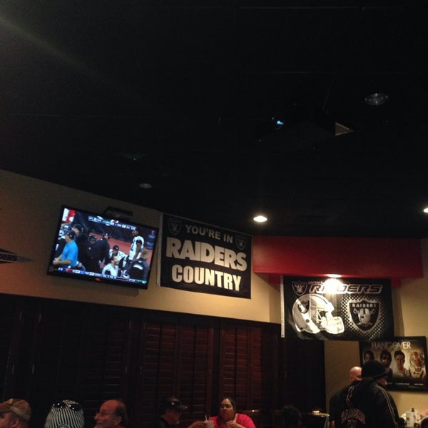 11/24/2013 tarihinde RexAnn S.ziyaretçi tarafından Big Daddy’s Burgers &amp; Bar'de çekilen fotoğraf