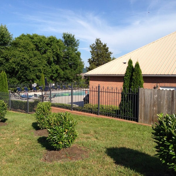 Hannah's Grove Pool Knoxville, TN