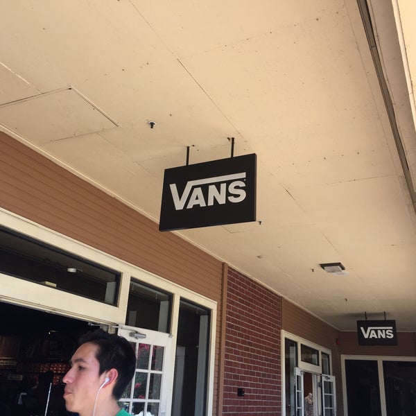 vans outlet vacaville ca