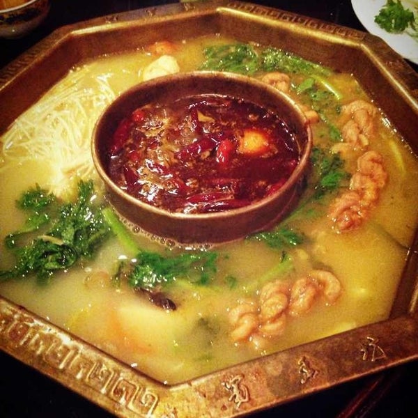 Das Foto wurde bei Lan Dining Restaurant 蘭餐厅 von danni x. am 8/30/2013 aufgenommen