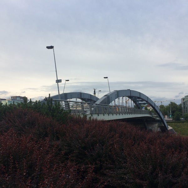 รูปภาพถ่ายที่ Mindaugo tiltas | Mindaugas&#39; bridge โดย Ramune M. เมื่อ 7/1/2017