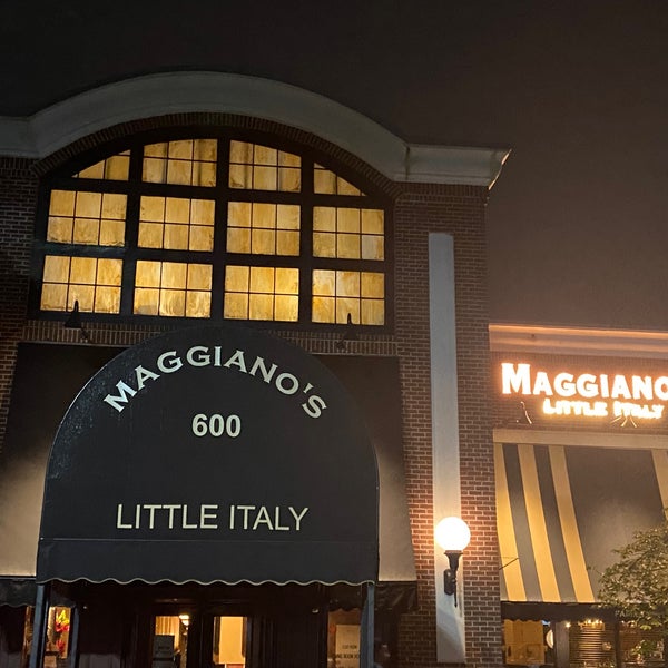 Maggiano's Little Italy Italian Restaurant in Bridgewater Township