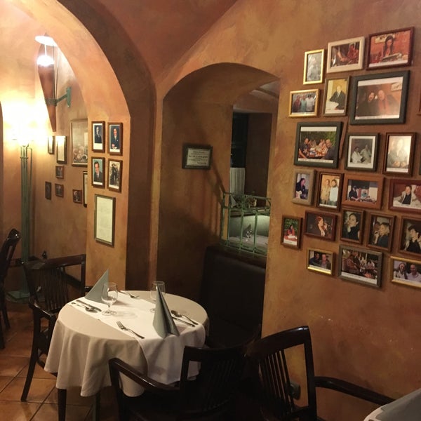 Photo taken at Oliva Restaurant by Gökçe Deniz C. on 7/4/2016