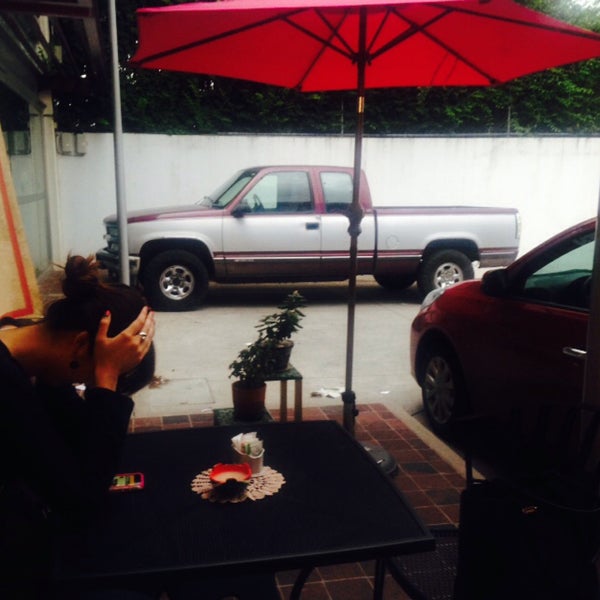 5/30/2015にGrecia B.がDivina Cocoaで撮った写真