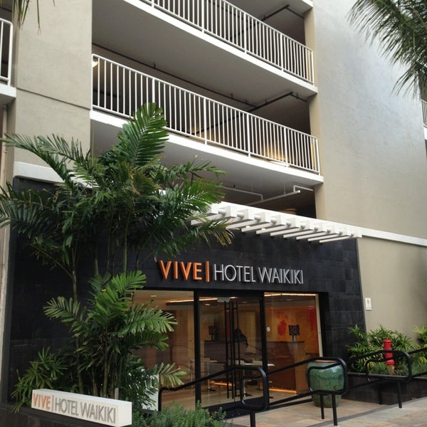 9/6/2013 tarihinde monziyaretçi tarafından Vive Hotel Waikiki'de çekilen fotoğraf