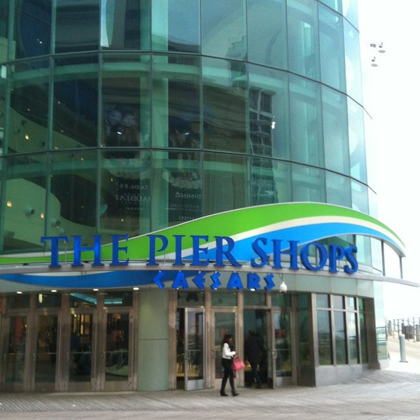 3/1/2013에 Matt C.님이 The Pier Shops at Caesars에서 찍은 사진
