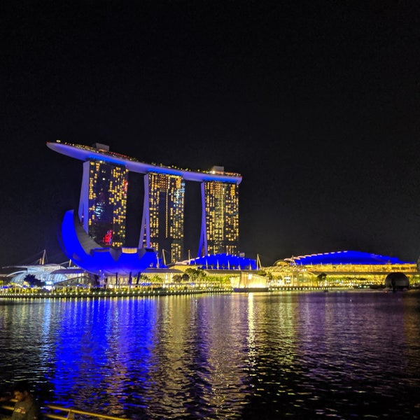 Photo taken at Esplanade - Theatres On The Bay by Jarrett O. on 7/20/2019