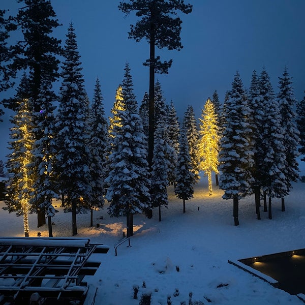 Снимок сделан в The Ritz-Carlton, Lake Tahoe пользователем Axel J. 11/29/2019