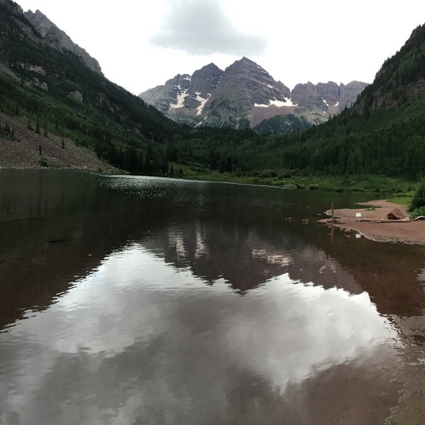 Photo taken at Maroon Bells Guide &amp; Outfitters by Axel J. on 8/1/2016