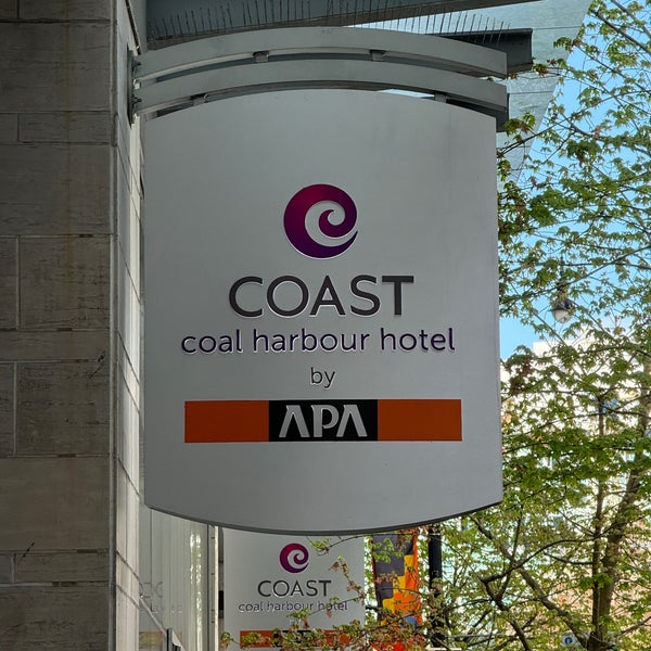Photo taken at Coast Coal Harbour Vancouver Hotel by APA by Axel J. on 4/21/2024