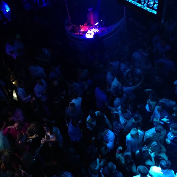 8/11/2013 tarihinde Danielleziyaretçi tarafından Providence Nightclub'de çekilen fotoğraf