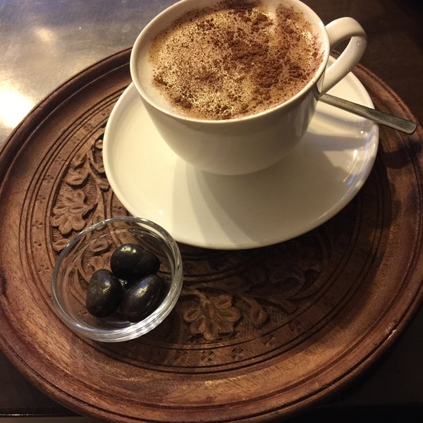 4/2/2015 tarihinde Aşkın D.ziyaretçi tarafından Melza&#39;s Cafe'de çekilen fotoğraf