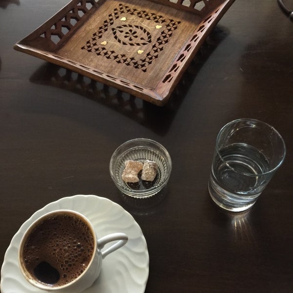 Photo taken at Melza&#39;s Cafe by Aşkın D. on 12/2/2014