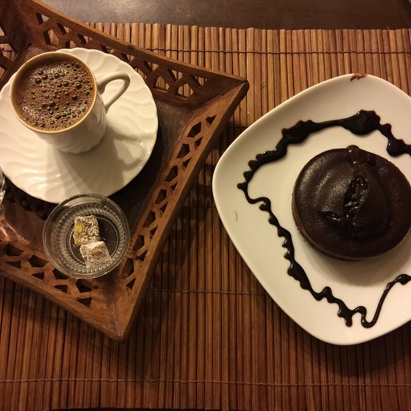 3/11/2015 tarihinde Aşkın D.ziyaretçi tarafından Melza&#39;s Cafe'de çekilen fotoğraf