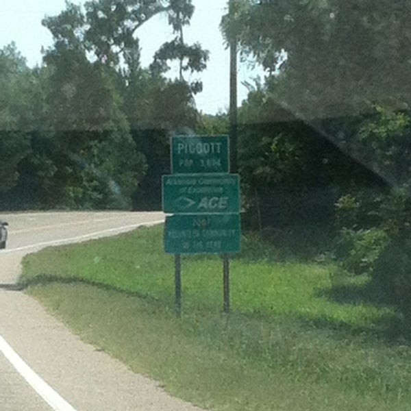 Piggott, AR City