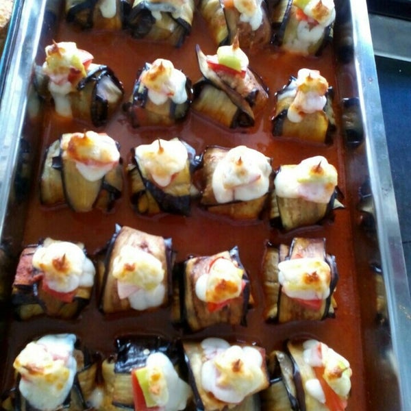 Hanımeli Zeytinyağlı Ev Yemekleri ve Kahvaltı Salonu Bayındır�da Diner