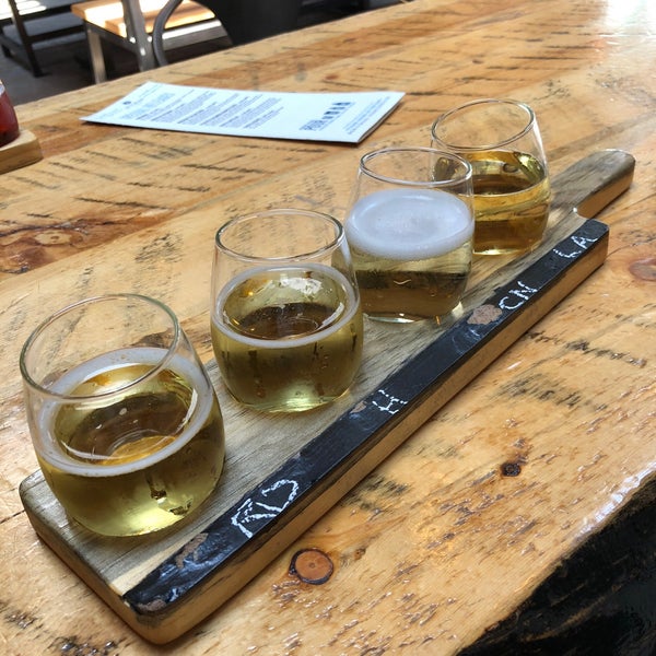 Photo taken at Stem Ciders by Ben R. on 7/7/2018