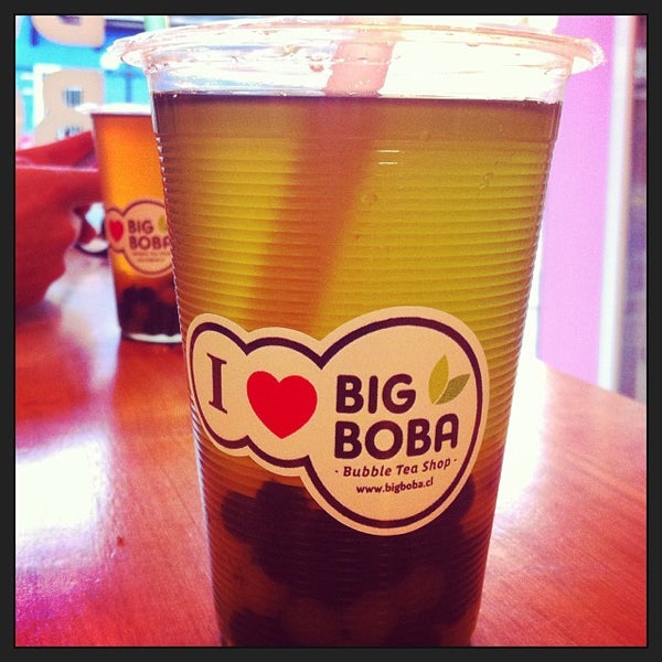 Foto tirada no(a) Big Boba Bubble Tea Shop por Alejandra S. em 10/5/2013