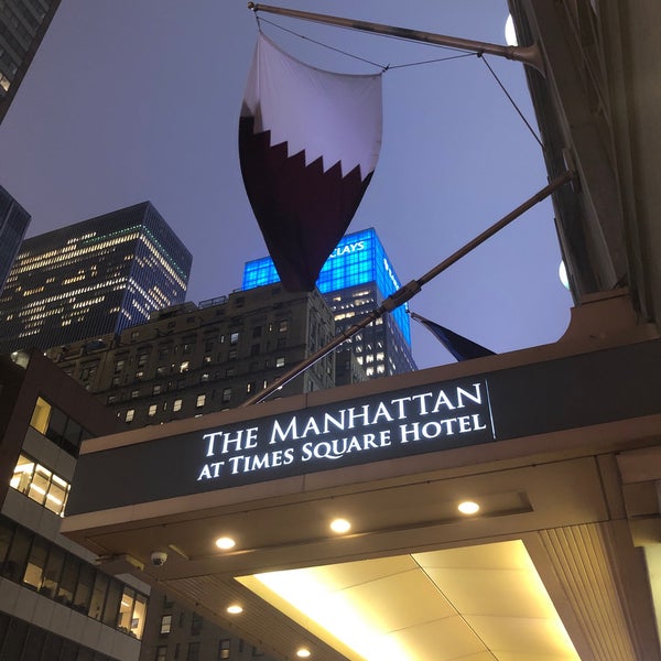 รูปภาพถ่ายที่ The Manhattan at Times Square Hotel โดย Luis O. เมื่อ 1/15/2020