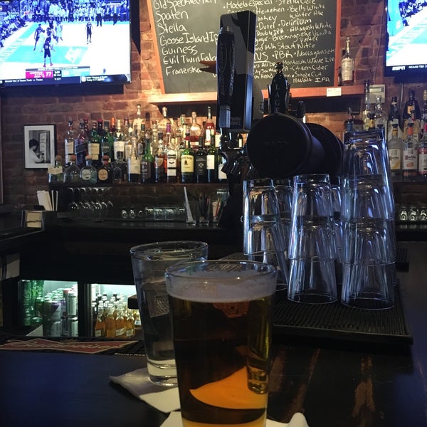 Bedford Falls Bar in Upper East Side