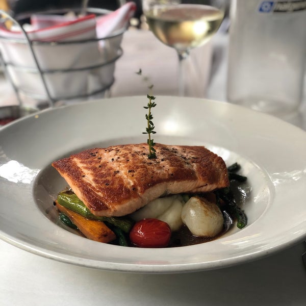 Brasserie Cognac East French Restaurant in Upper East Side