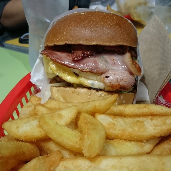 Azzy Burger