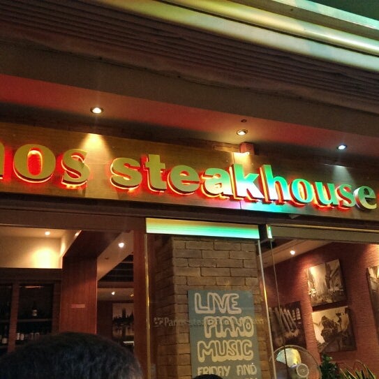 Foto scattata a Panos Steak House da Петр Лукьянченко il 8/19/2013