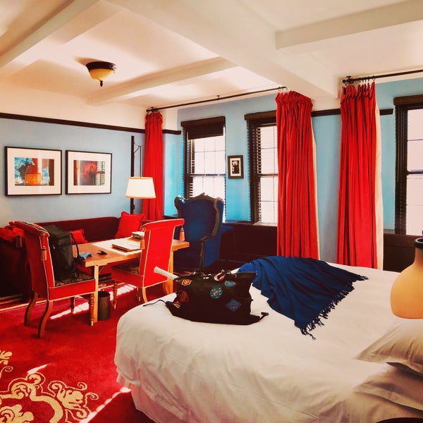 Foto tirada no(a) Gramercy Park Hotel por Fm D. em 8/31/2019