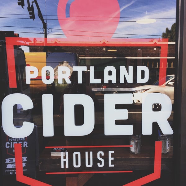 Photo taken at Portland Cider House by Adley on 9/12/2017