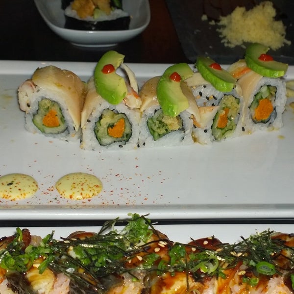 รูปภาพถ่ายที่ The One Sushi + โดย John F. เมื่อ 1/14/2014