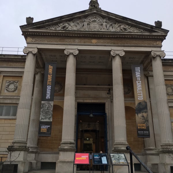 Photo taken at The Ashmolean Museum by Emilio M. on 1/6/2016