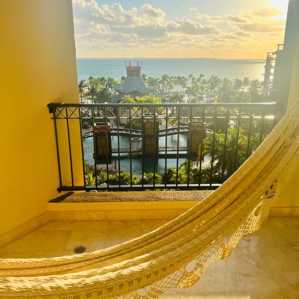 รูปภาพถ่ายที่ Villa del Palmar Cancun Beach Resort &amp; Spa โดย Elizabeth R. เมื่อ 12/28/2022
