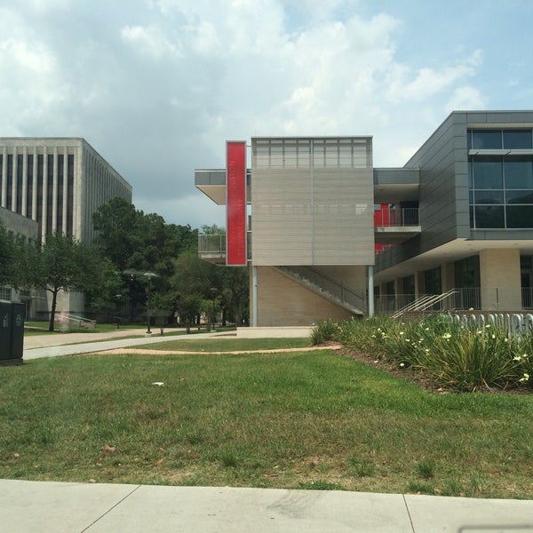 Das Foto wurde bei University of Houston von David R. am 5/14/2016 aufgenommen