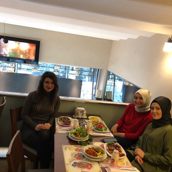 Das Foto wurde bei The Peak Hotel von Nurda Ç. am 1/24/2018 aufgenommen