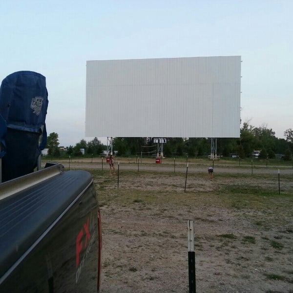 Photo prise au ELKO! Drive-In Theater par Dan S. le8/15/2015