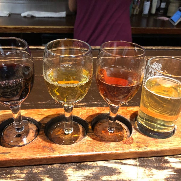 Photo taken at Rabbit&#39;s Foot Meadery by Neal E. on 8/17/2018