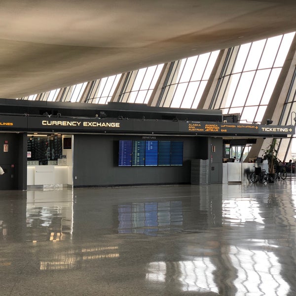 Main terminal. Задержка рейсов. Аэропорт ницца кот д'азур. Main terminal. Main terminal.